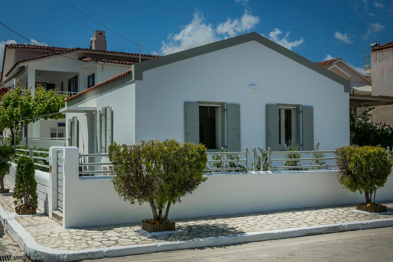 Villa Olvio Living By The Sea Sami  Exterior foto